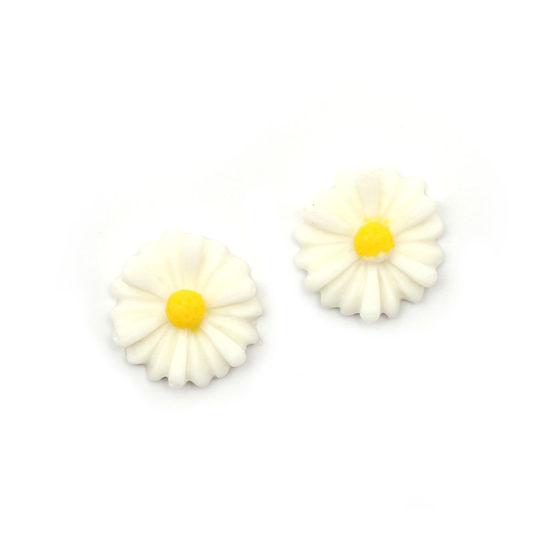 White daisy flower clip-on earrings